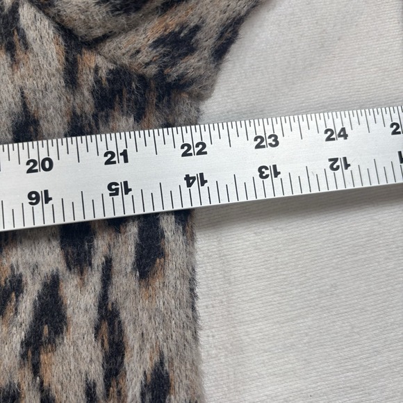 Maurices Women's Leopard Print Sweater Jacket Size L Brown Open Front Cardigan - Picture 6 of 10